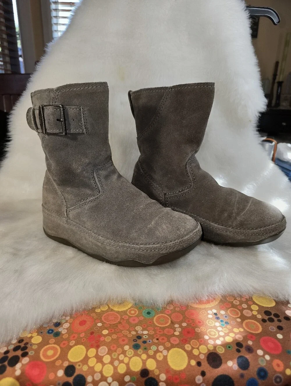 FitFlop Gray Suede Superboot Short Ankle Boots - Kids/Women